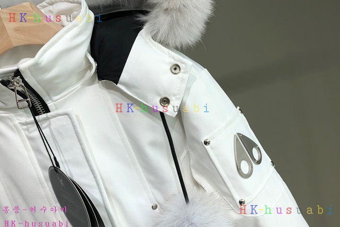 NEW 무스너클 패딩 신상 M 45822216