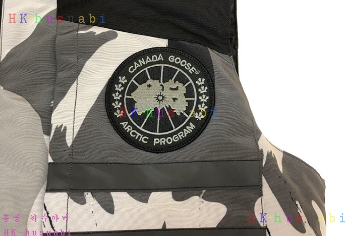 NEW 캐나다구스 패딩조끼 신상 C129541