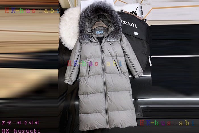 NEW 프라다 패딩 신상 P 4522410