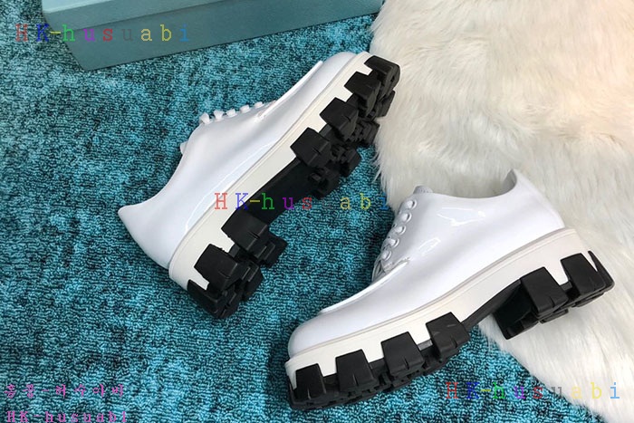 NEW 프라다 여성용 신발 P375552