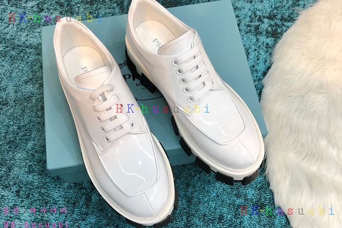 NEW 프라다 여성용 신발 P375552