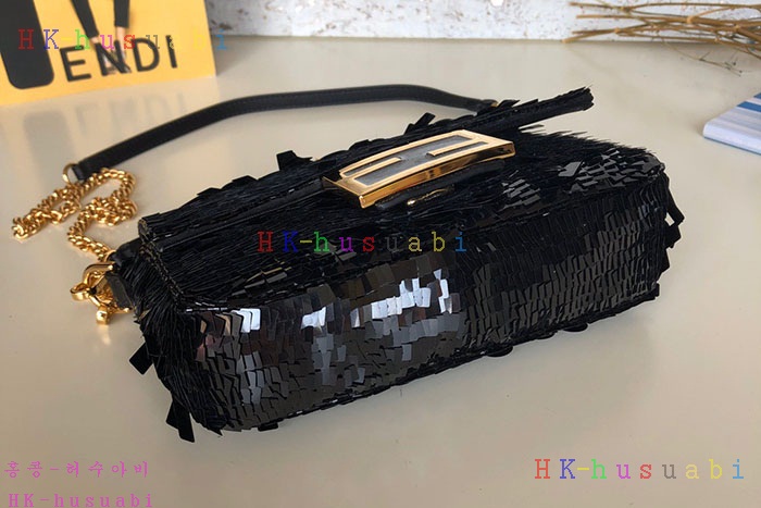 ★미러급★ 펜디 바게트백 FD 8852103