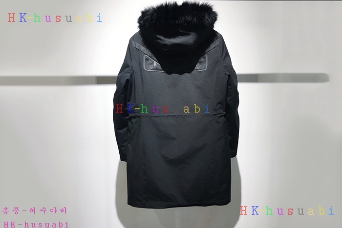 NEW 펜디 패딩 신상 FD 922545