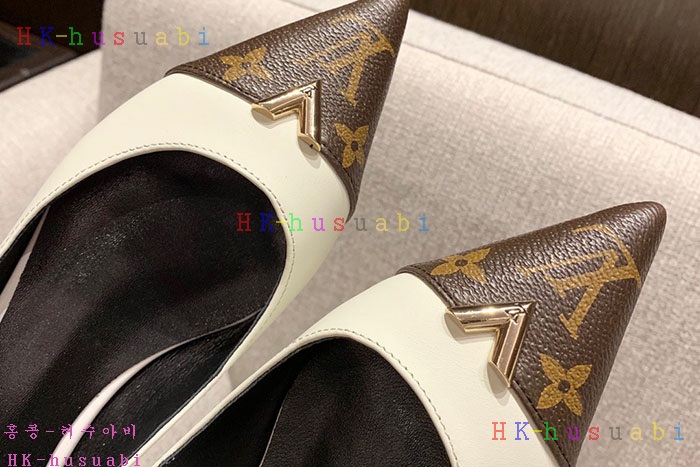 NEW 루이비통 신상 신발 LV 222604