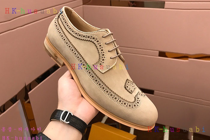 NEW 루이비통 신상 신발 LV 222615