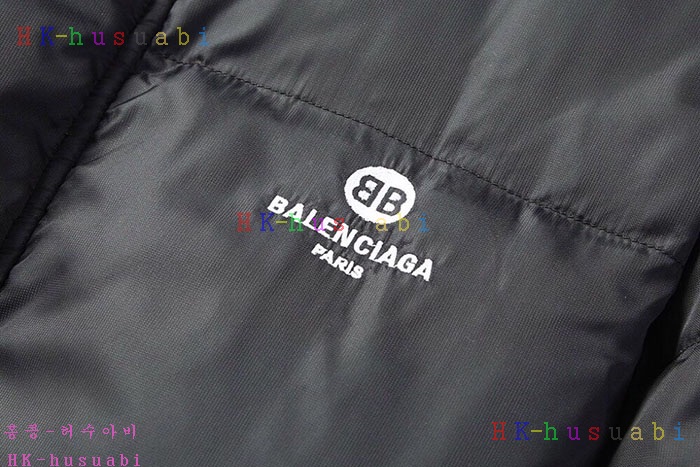 NEW 발렌시아가 패딩 신상 B9596661