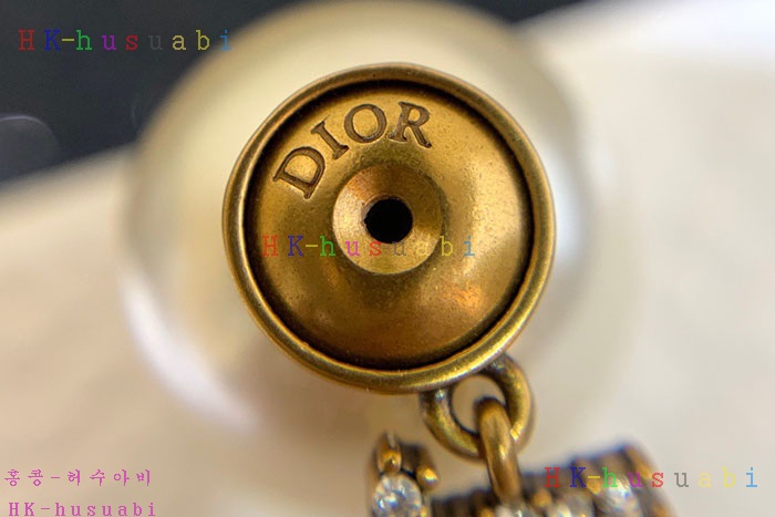 NEW 디올 귀걸이 신상 D 388905