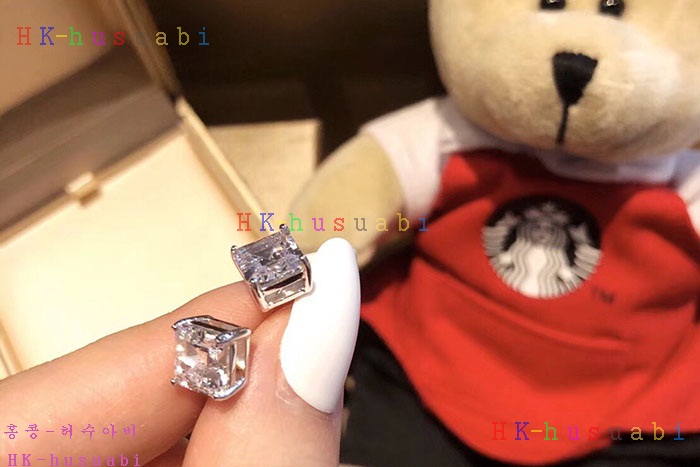 NEW 불가리 귀걸이 신상 B 73580004
