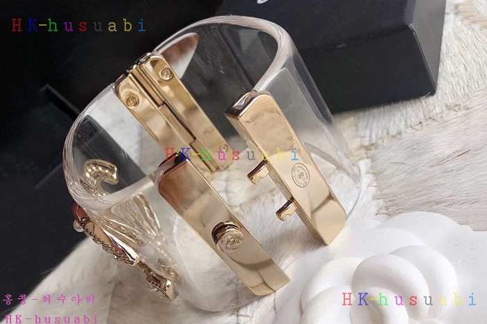 NEW 샤넬 팔찌 신상 CH 40189372
