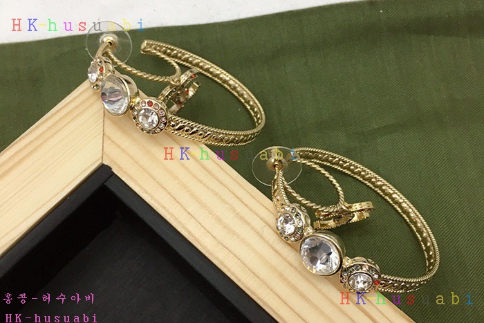 NEW 샤넬 귀걸이 신상 CH 40189369