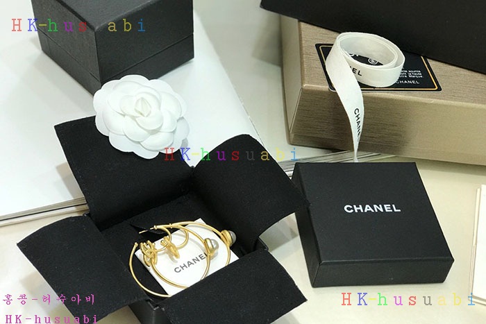 NEW 샤넬 귀걸이 신상 CH 40189359