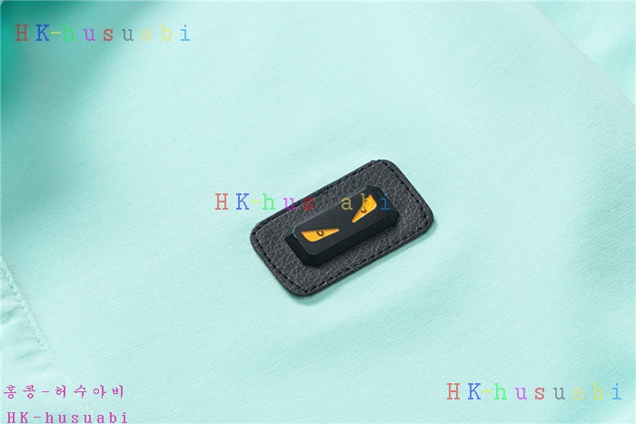 NEW 펜디 반팔티 신상 FD 721131