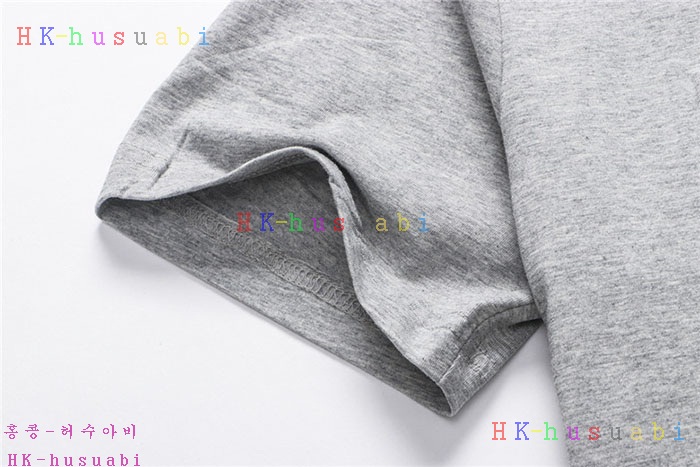 NEW 펜디 반팔티 신상 FD 721108