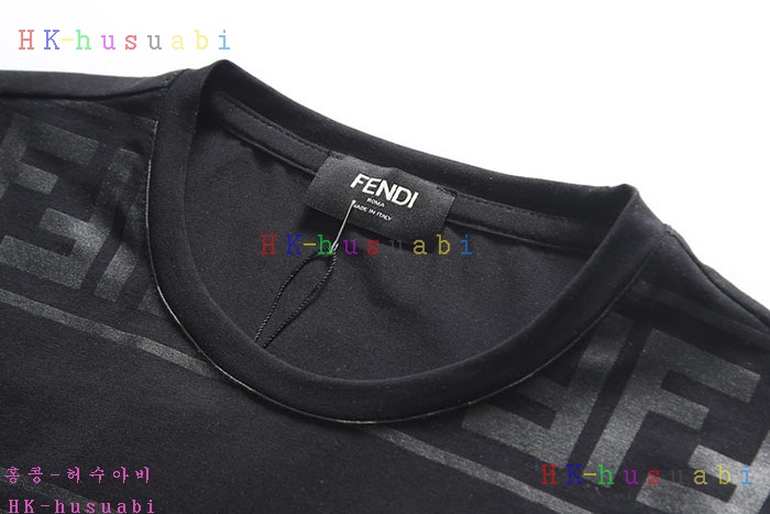 NEW 펜디 반팔티 신상 FD 721123