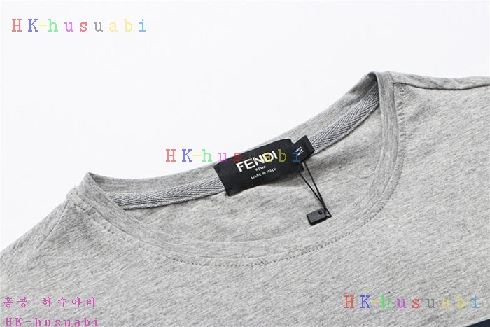 NEW 펜디 반팔티 신상 FD 721130