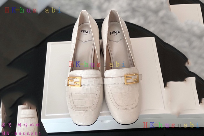 NEW 펜디 여성용 신발 FD 3255023