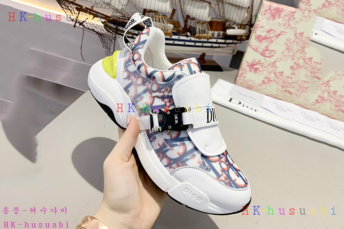 NEW 디올 신발 신상 DR 735525