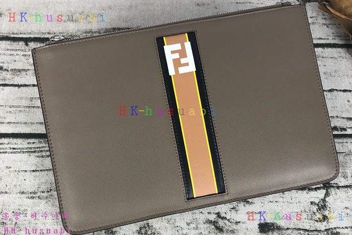 ★미러급★ 펜디 클러치 FD 2236900