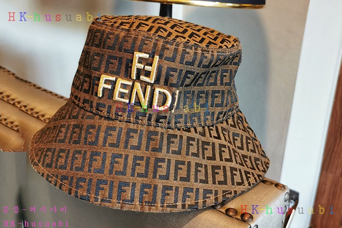 NEW 펜디 모자 신상 FD 724330