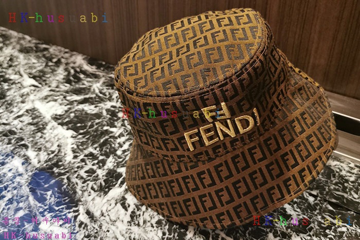 NEW 펜디 모자 신상 FD 724330