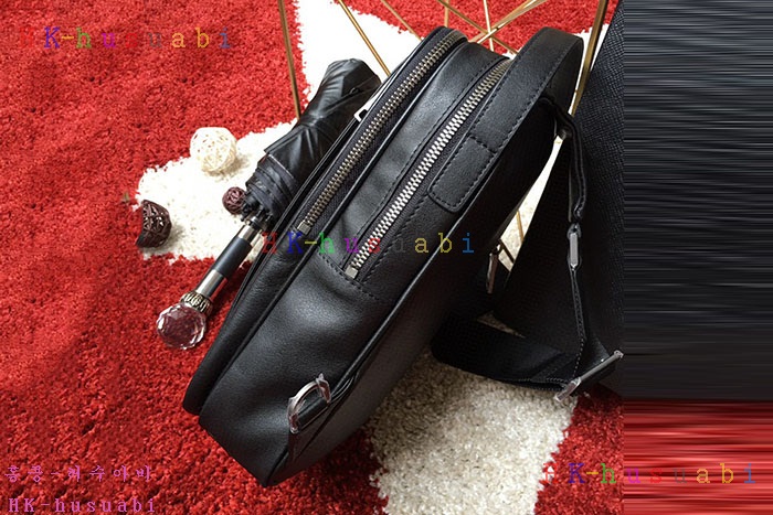 ★미러급★ 프라다 힙색 P 225821