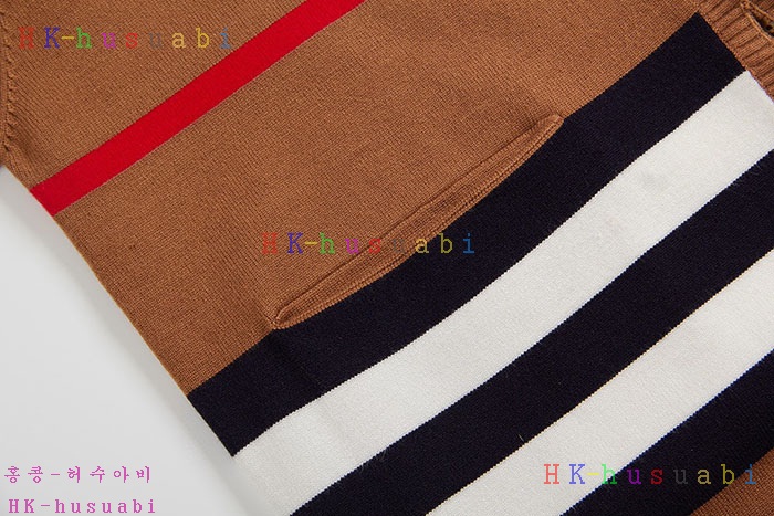 NEW 버버리 가디건 신상 BB 301525
