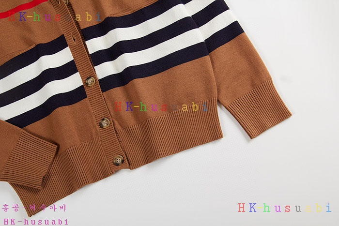 NEW 버버리 가디건 신상 BB 301525