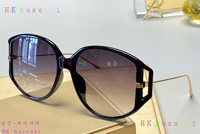 NEW 디올 선글라스 신상 DR 4288854