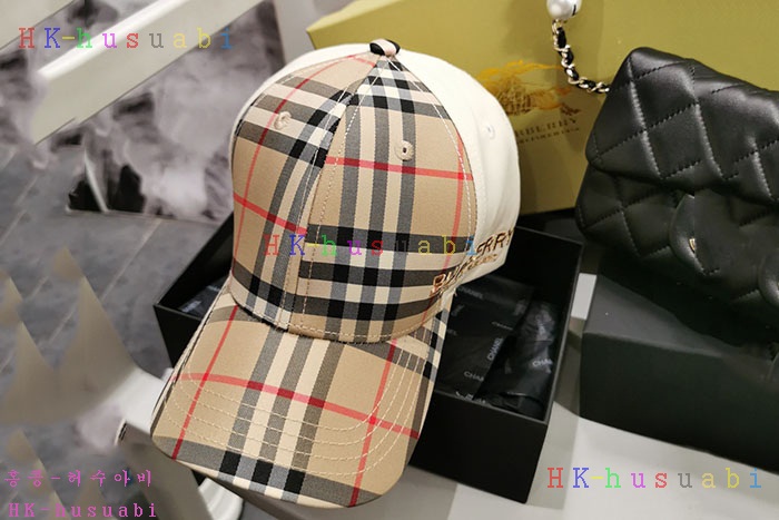 NEW 버버리 모자 신상 BB 242111