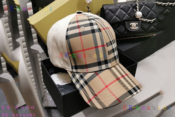 NEW 버버리 모자 신상 BB 242111