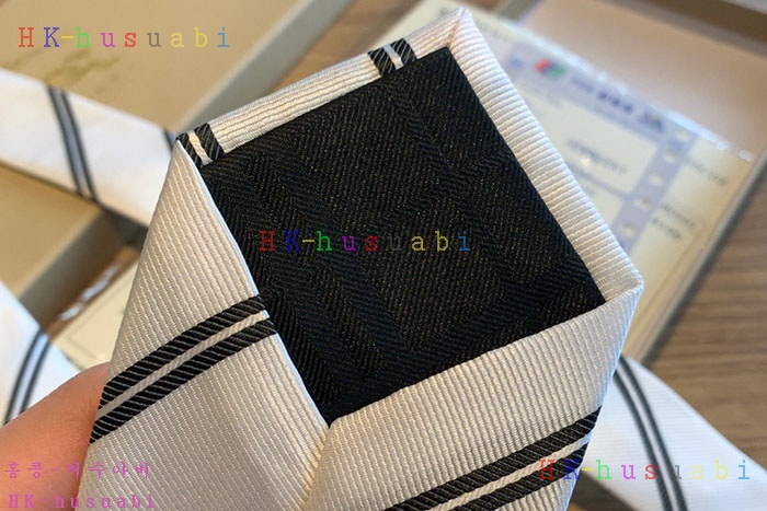NEW 버버리 넥타이 신상 B 71401111