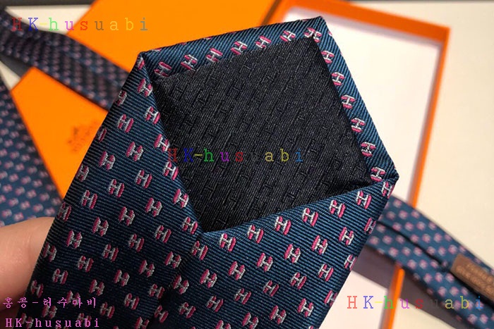 NEW 에르메스 넥타이 신상 H 7554084