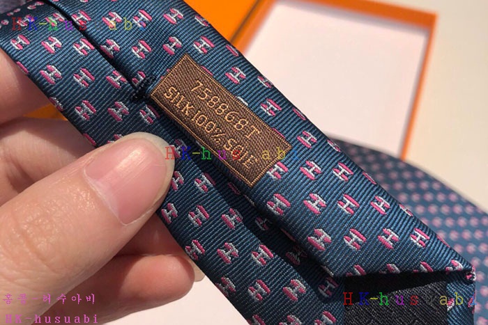 NEW 에르메스 넥타이 신상 H 7554084