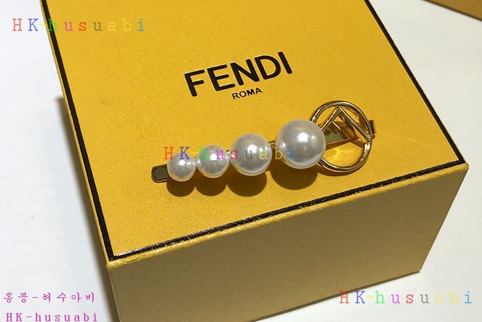 NEW 펜디 헤어핀 신상 FD 921001