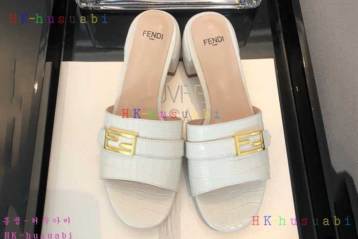 NEW 펜디 신발 신상 FD 7588210
