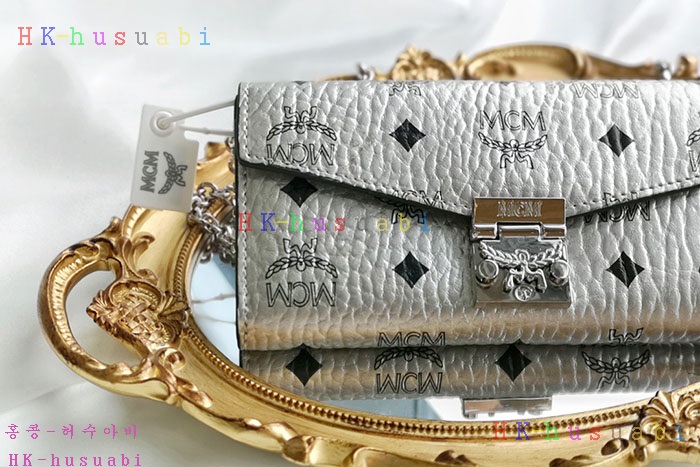 NEW 엠씨엠 숄더백 신상 M 222443