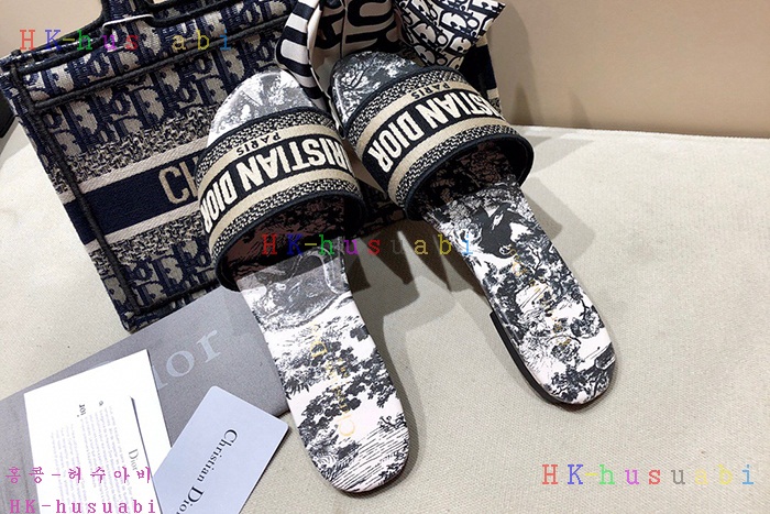NEW 디올 신발 신상 DR 445219