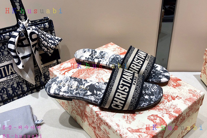 NEW 디올 신발 신상 DR 445219