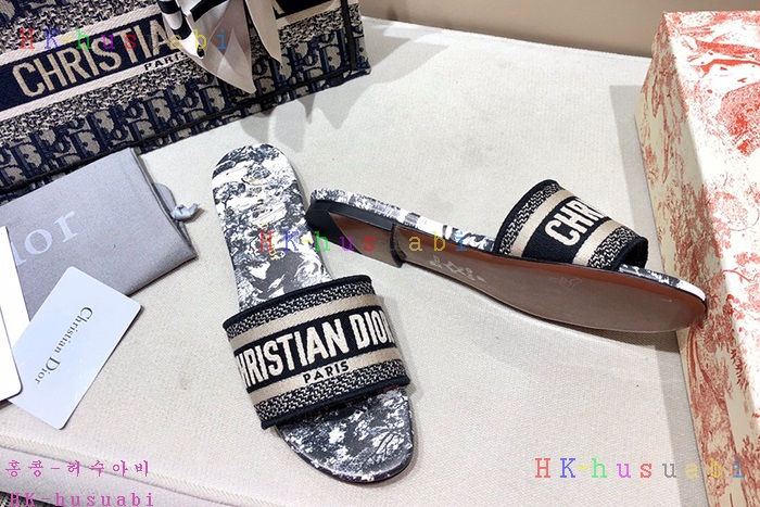 NEW 디올 신발 신상 DR 445219