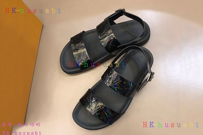 NEW 루이비통  신발 신상 LV 995724