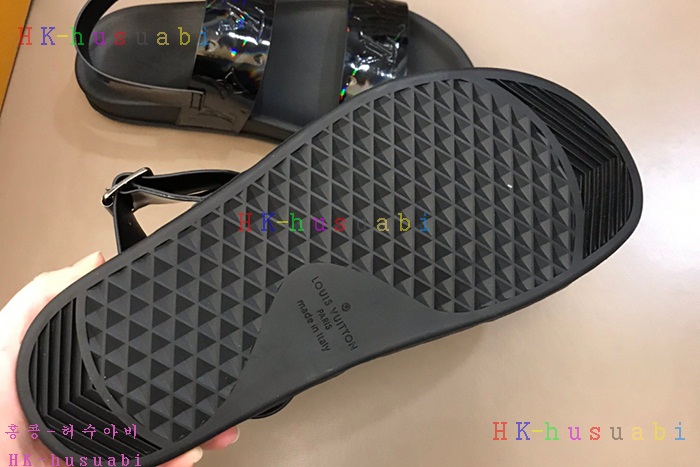 NEW 루이비통  신발 신상 LV 995724