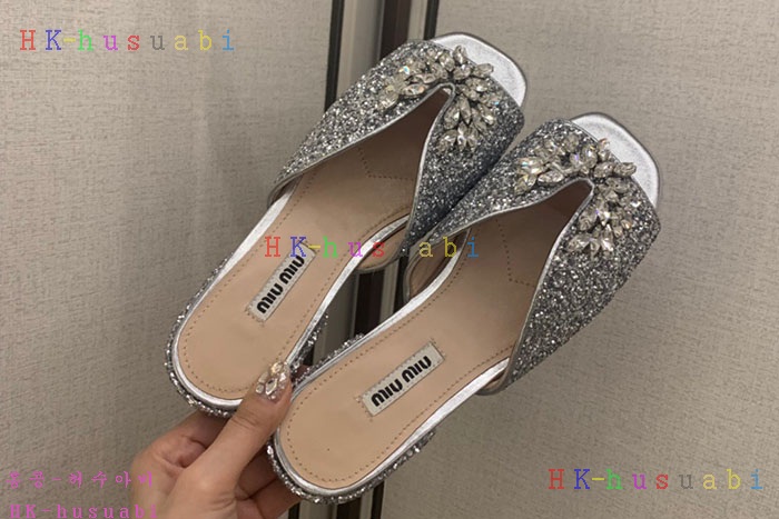 NEW 미우미우 신발 신상 M 99585223