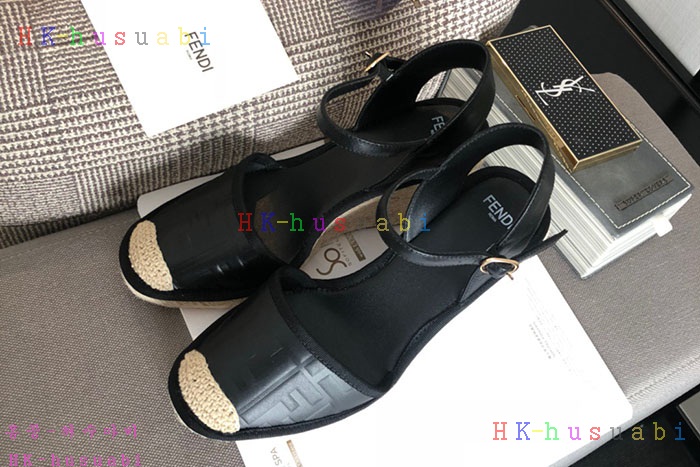 NEW  펜디 신발 신상 FD 642557