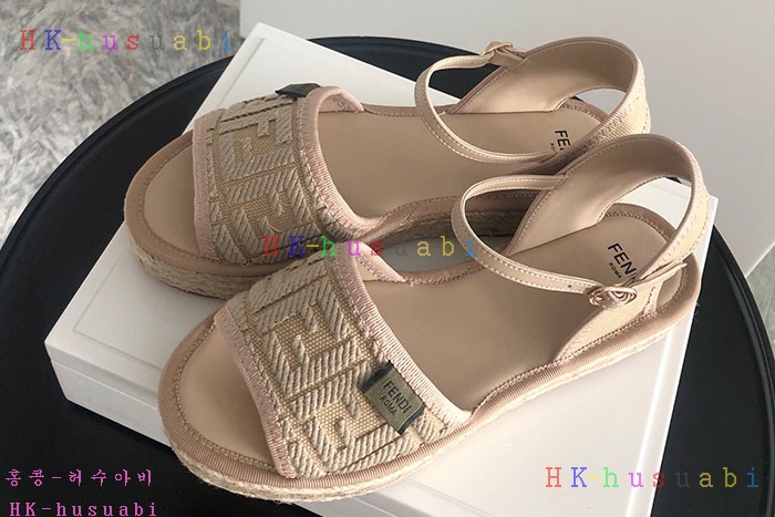 NEW  펜디 신발 신상 FD 642559