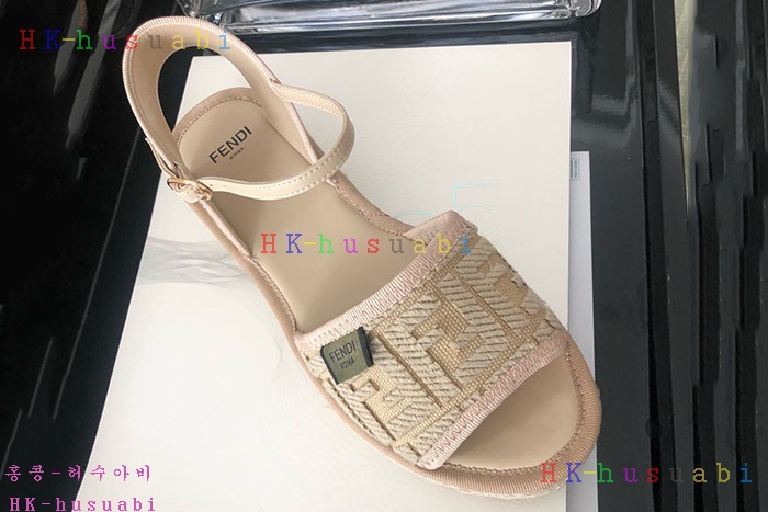 NEW  펜디 신발 신상 FD 642559