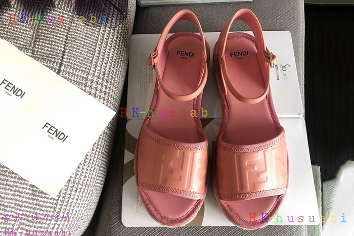 NEW  펜디 신발 신상 FD 642562