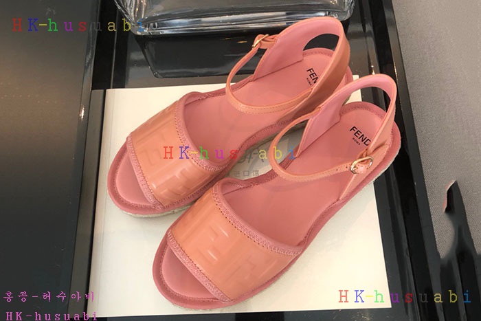 NEW  펜디 신발 신상 FD 642562