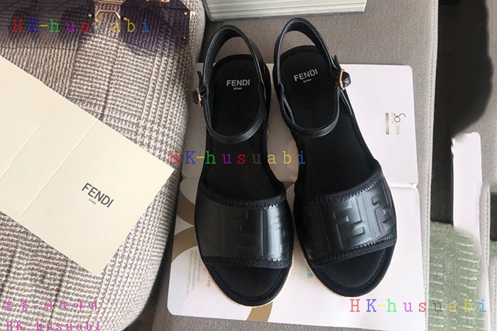 NEW  펜디 신발 신상 FD 642563