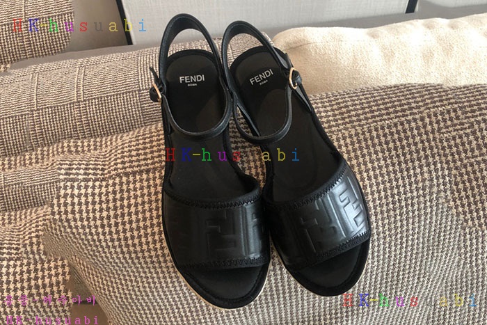 NEW  펜디 신발 신상 FD 642563