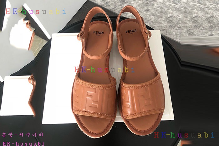 NEW  펜디 신발 신상 FD 642564